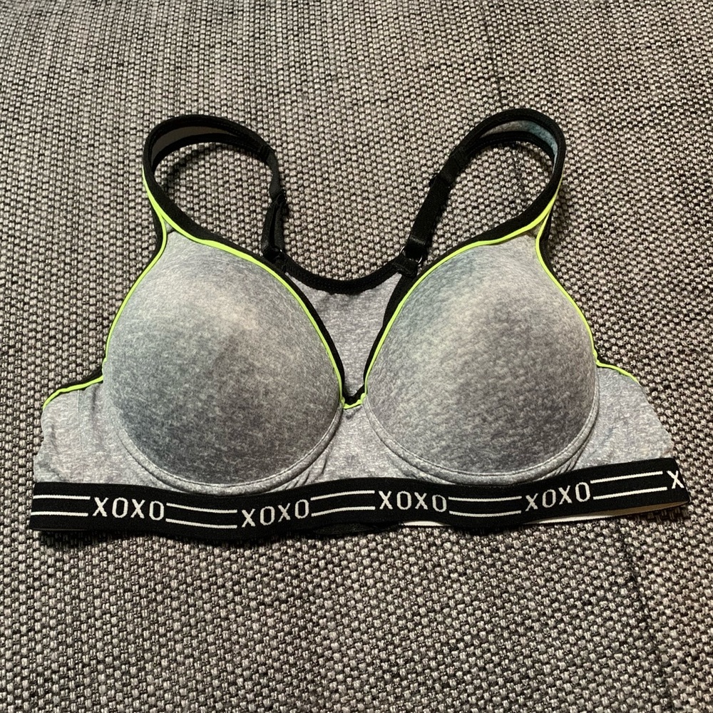 Xoxo sports bra